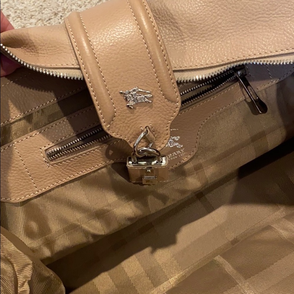 Burberry Purse - Picture 6 of 8